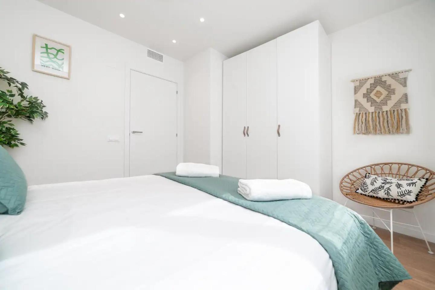 Soler Apartments Sant Adria de Besos Exterior foto